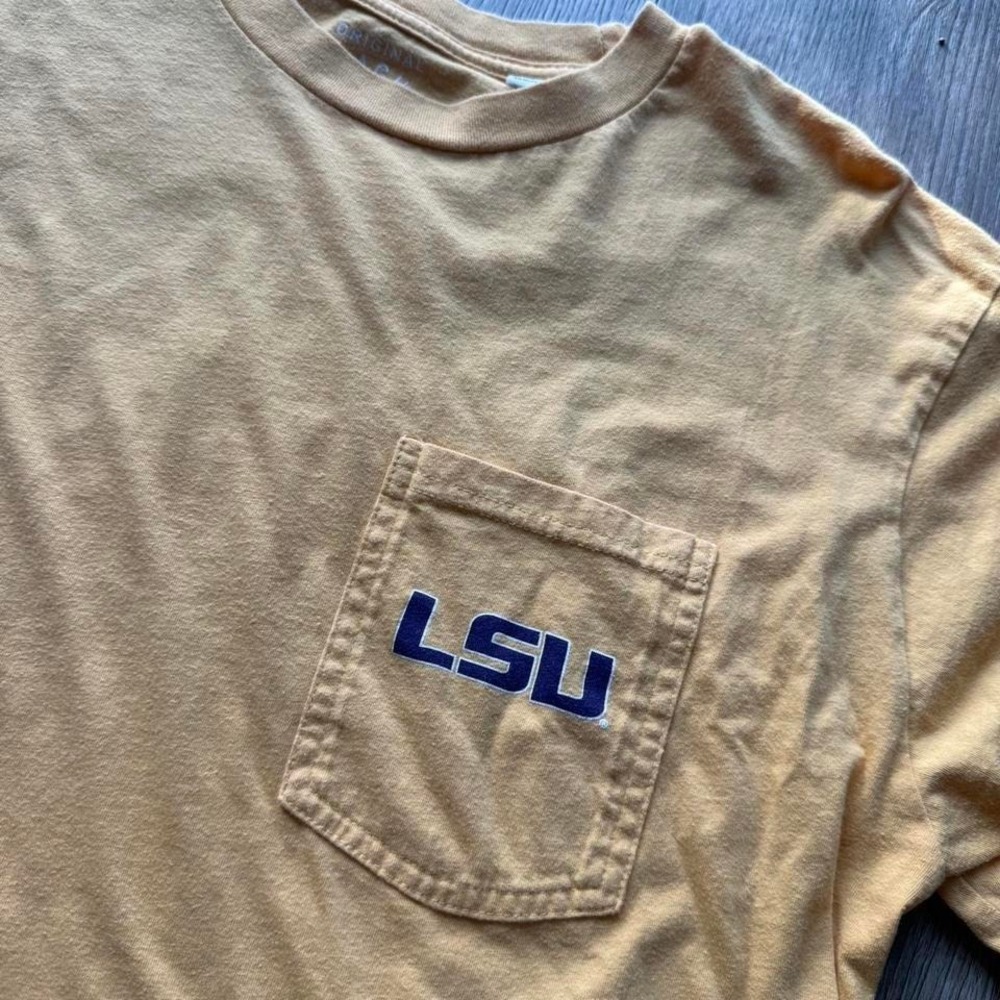 LSU Tigers Long Sleeve Pocket Shirt Men's M Yellow SEC NCAA Louisiana State - Picture 4 of 5